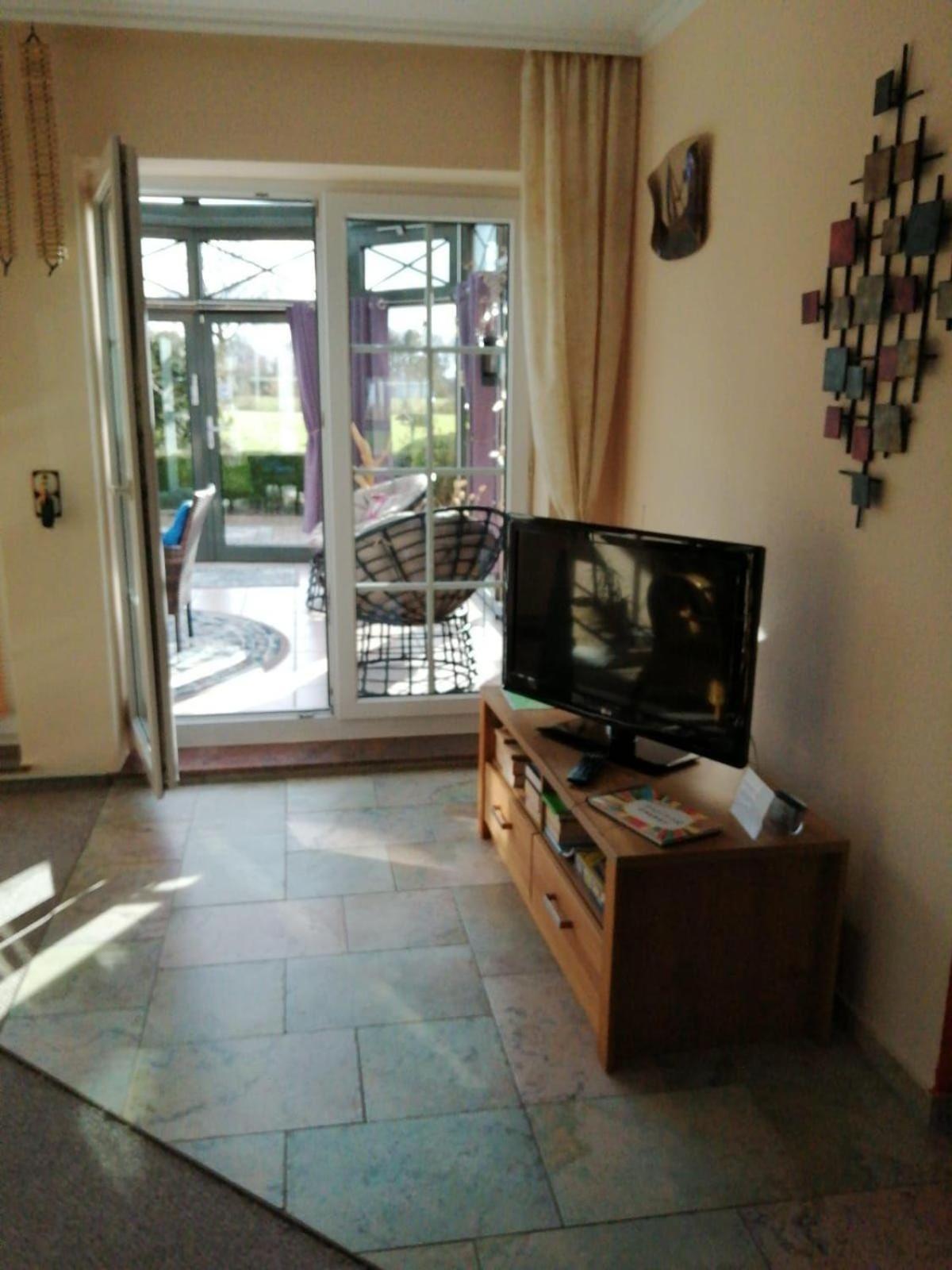 Haus-Schiffer-Ferienwohnung-Lilli Rhauderfehn Εξωτερικό φωτογραφία